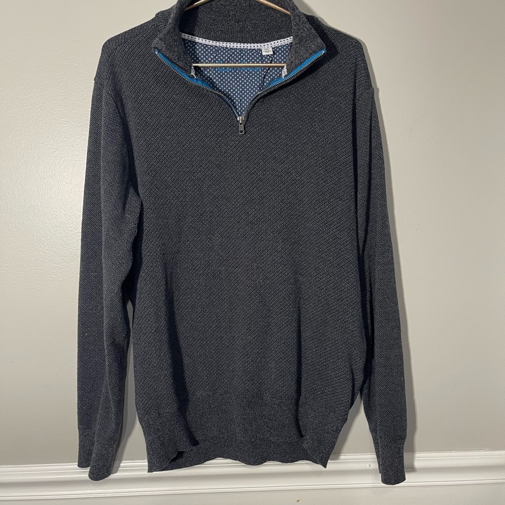 Robert Graham Gray Quarter Zip Sweater (Large)